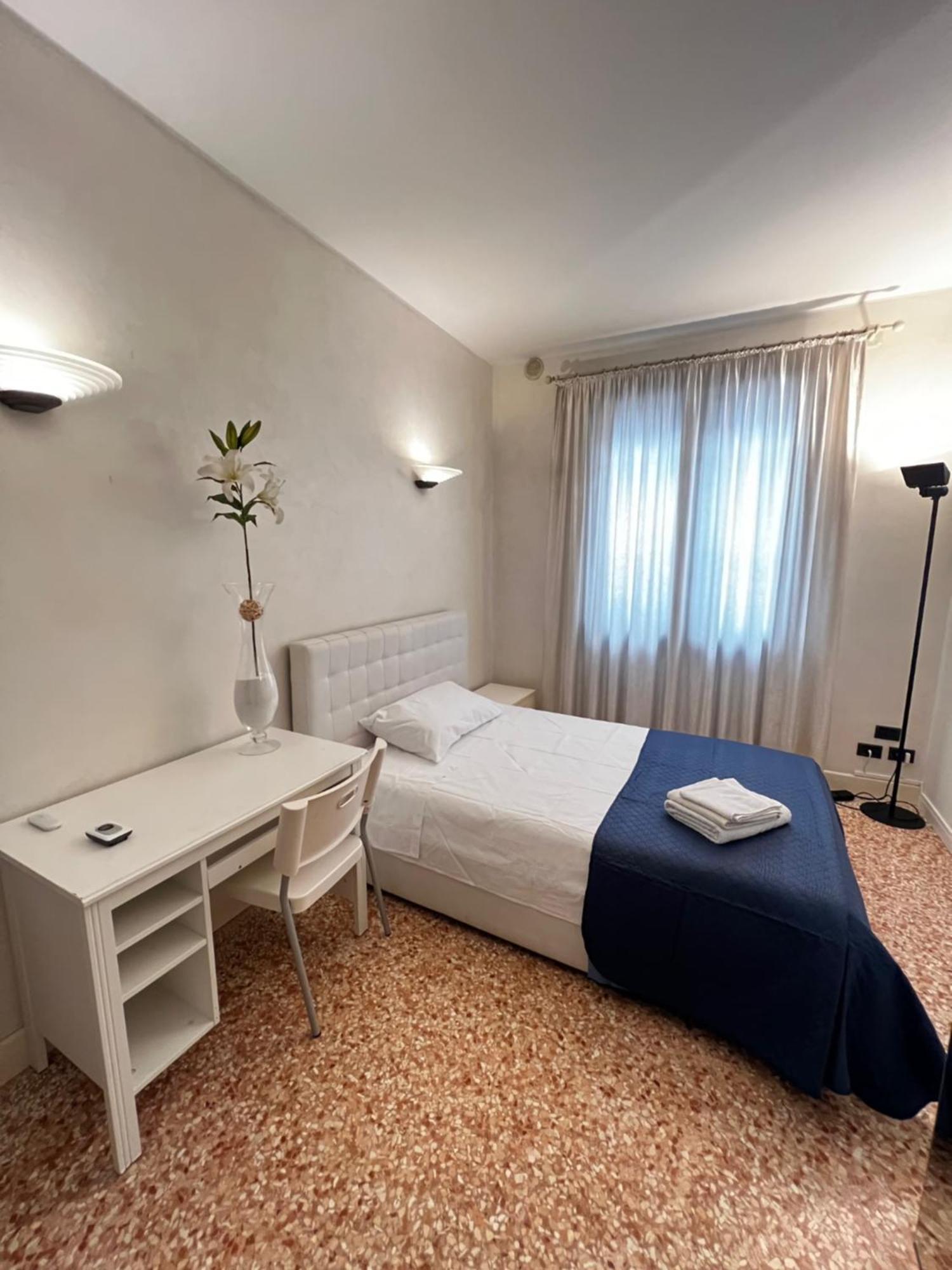 Hotel Locazione Turistica Joyful Padua Exterior foto