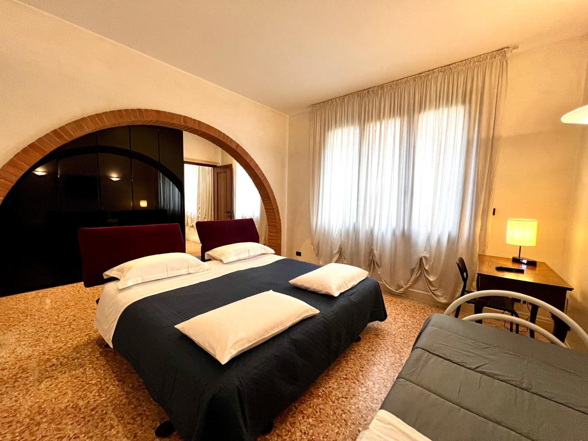 Hotel Locazione Turistica Joyful Padua Exterior foto